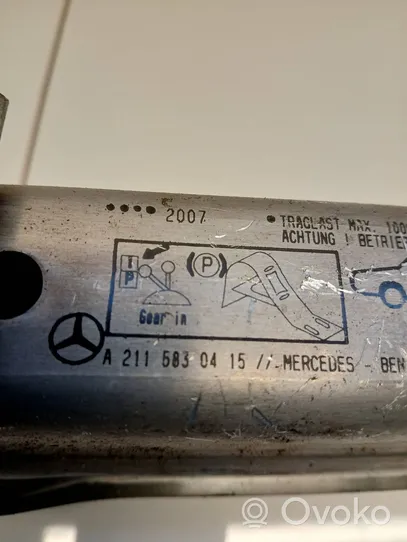 Mercedes-Benz E W211 Cric di sollevamento A2115830415