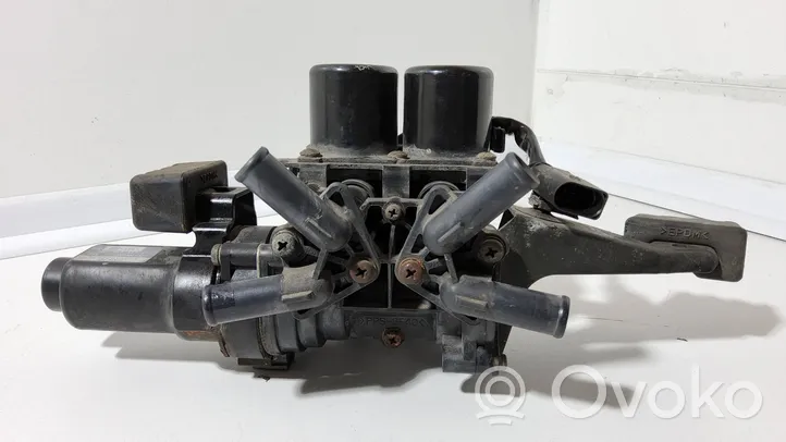 Volkswagen Phaeton Jäähdytin-lämmittimen ohjausventtiili 3D1959617C