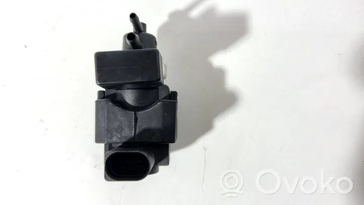 Audi A4 S4 B6 8E 8H Vacuum valve 4E0906628