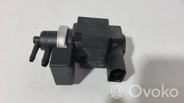 Audi A4 S4 B6 8E 8H Vacuum valve 4E0906628