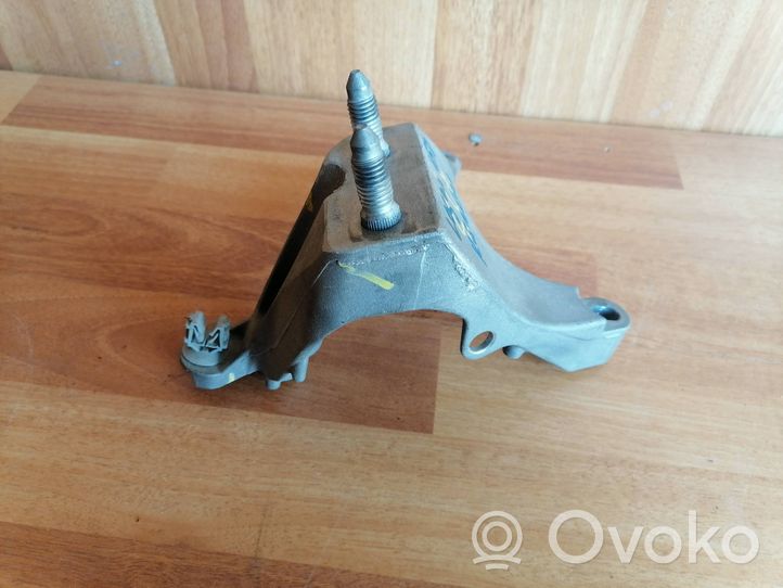 Dacia Logan II Gearbox mounting bracket 112531966R