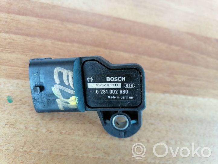 Honda Civic Air pressure sensor 0281002680