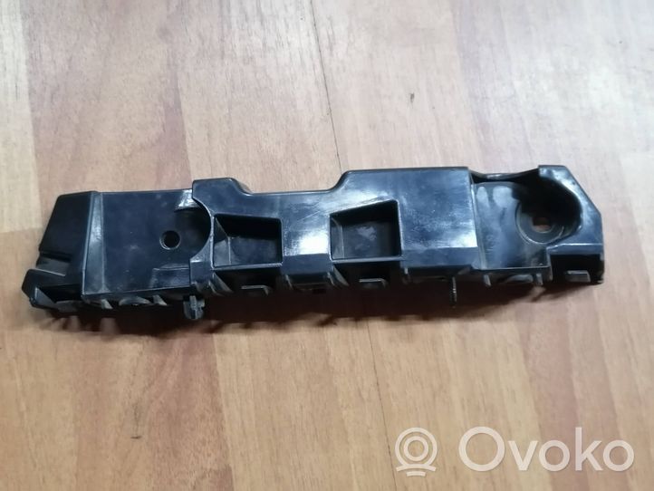 Dacia Logan II Supporto di montaggio del parafango 631438295R