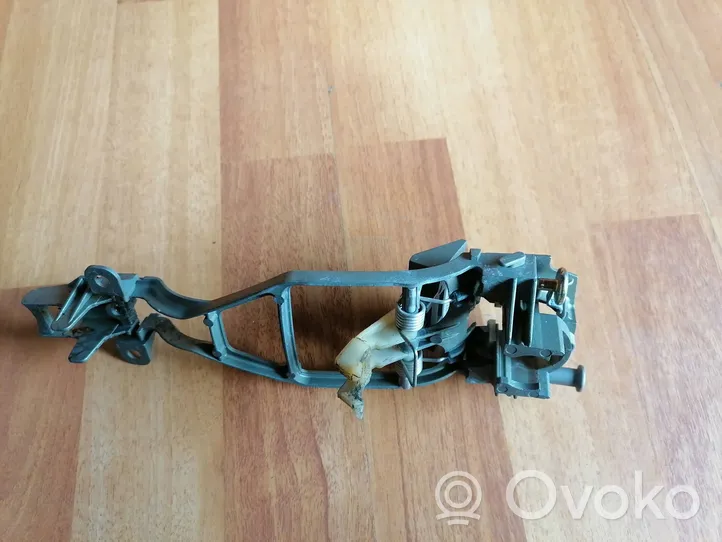 Volkswagen Touareg I Support poignée extérieur de porte avant 7L0837885C