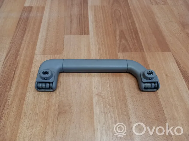 Volkswagen Touareg I Front interior roof grab handle 7L0857607