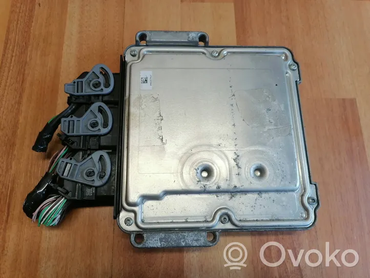 Renault Laguna III Calculateur moteur ECU 8200726880