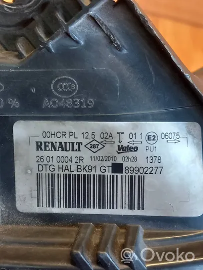 Renault Laguna III Priekinis žibintas 260100042R