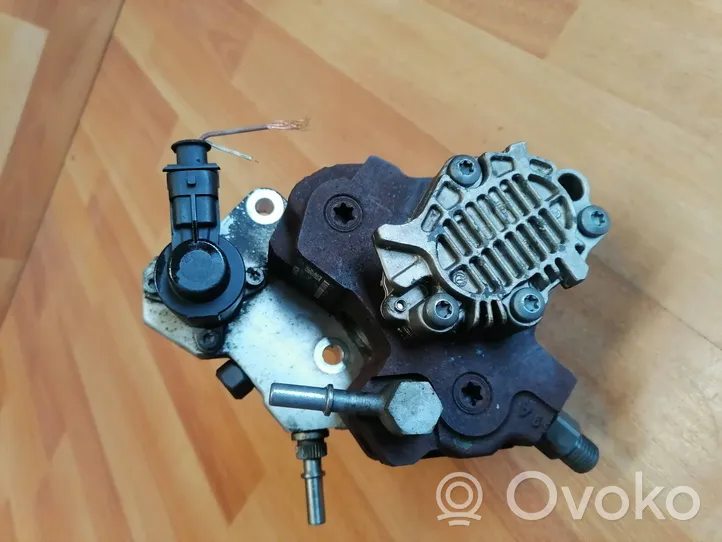 Opel Vivaro Pompa ad alta pressione dell’impianto di iniezione 8200680077