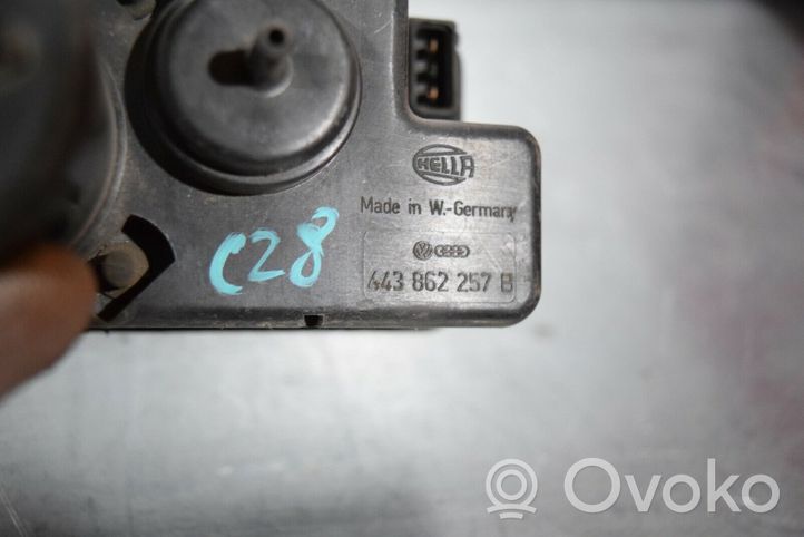 Audi 80 90 S2 B4 Pompa a vuoto chiusura centralizzata 443862257B