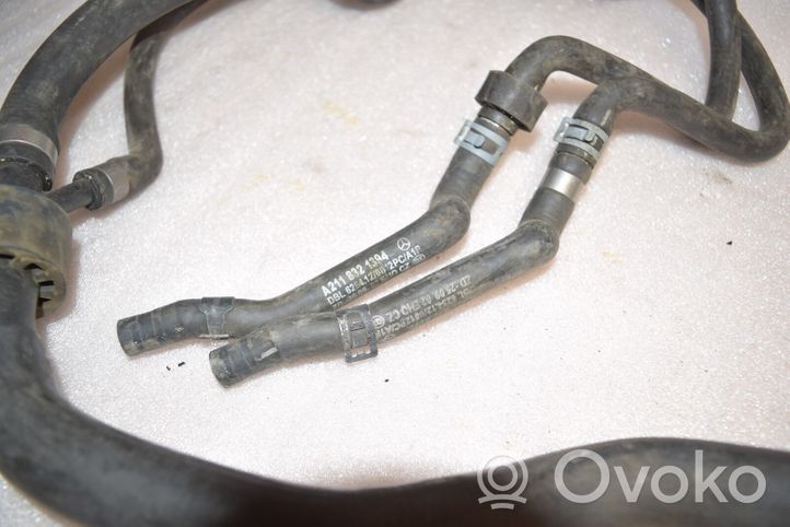 Mercedes-Benz E W211 Durite de refroidissement tube 2118302396