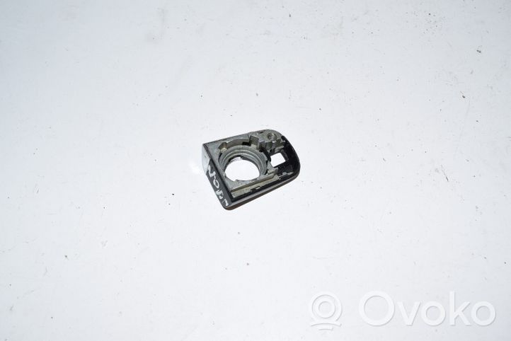 Mercedes-Benz E W210 Copertura per maniglia portiera anteriore A2087600205