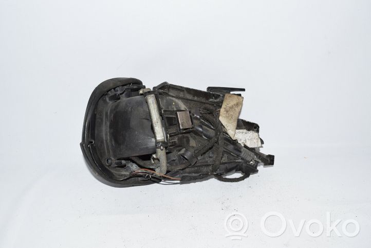 Mercedes-Benz E W210 Element lusterka bocznego drzwi przednich A2108108516