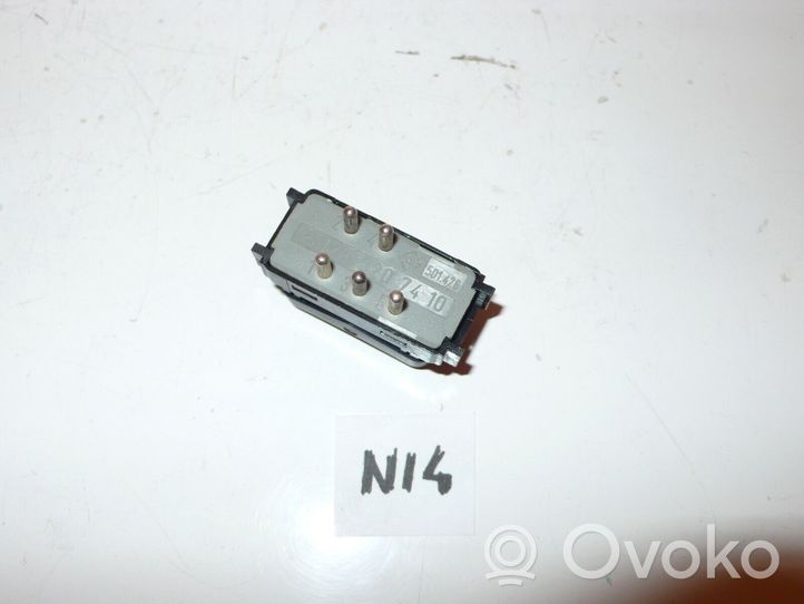 Mercedes-Benz SL R129 Windscreen/window heater switch 1298207410