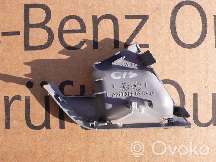 Mercedes-Benz E W210 Altro elemento di rivestimento della portiera anteriore A2107660364