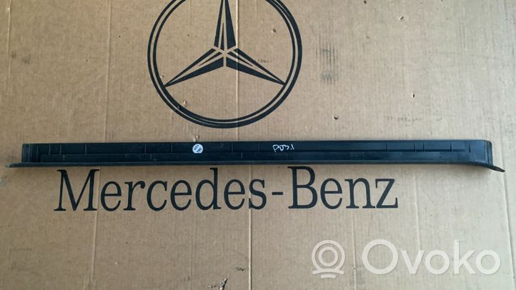 Mercedes-Benz CLC CL203 Listwa progowa przednia A2036862036