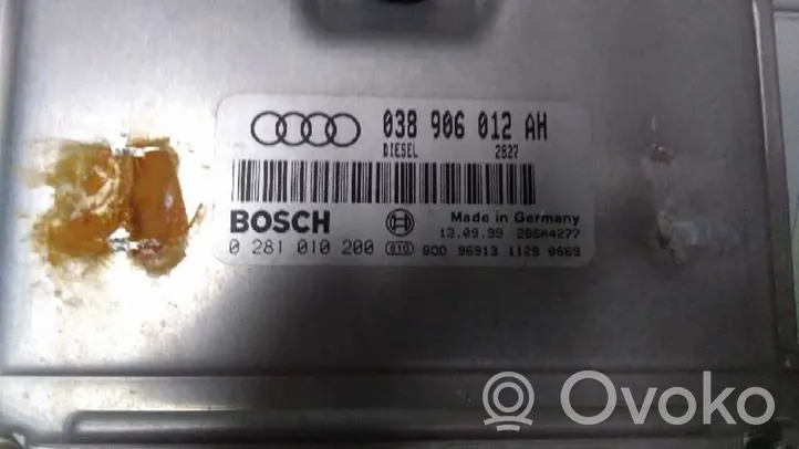 Audi A4 S4 B5 8D Moottorin ohjainlaite/moduuli 038906012AH