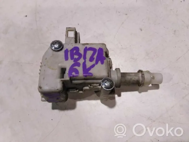 Seat Ibiza II (6k) Blocco chiusura del portellone 3B0959781