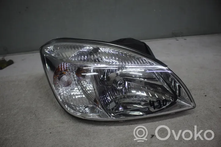 KIA Rio Lampa przednia LAMPA