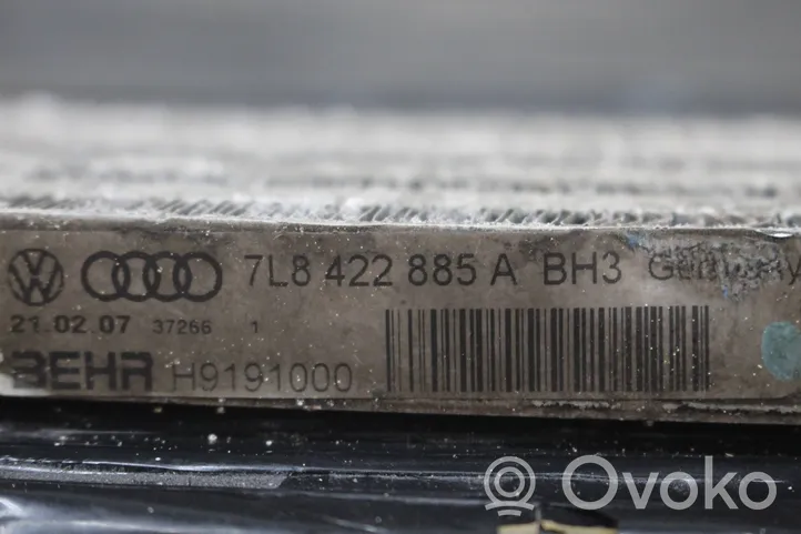 Audi Q7 4L Ohjaustehostimen jäähdytin 7L8422885A