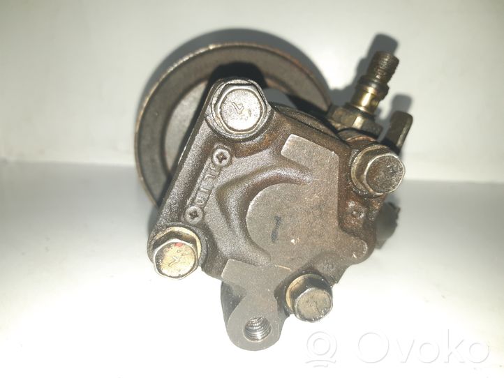 Hyundai Elantra Power steering pump 