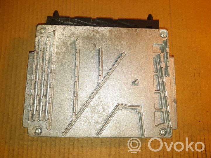 Volvo S80 Sterownik / Moduł ECU 0281011078