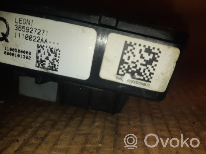 Opel Astra J Módulo de fusible 365927271