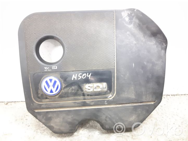 Volkswagen Polo Moottorin koppa 038103925