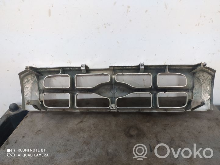 Ford Ranger Grille calandre supérieure de pare-chocs avant BT0679721