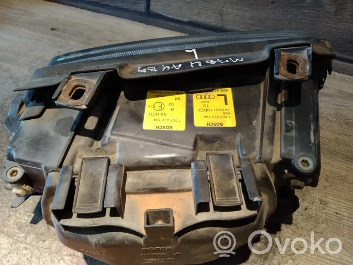 Audi A4 S4 B5 8D Lampa przednia 8D0941029B