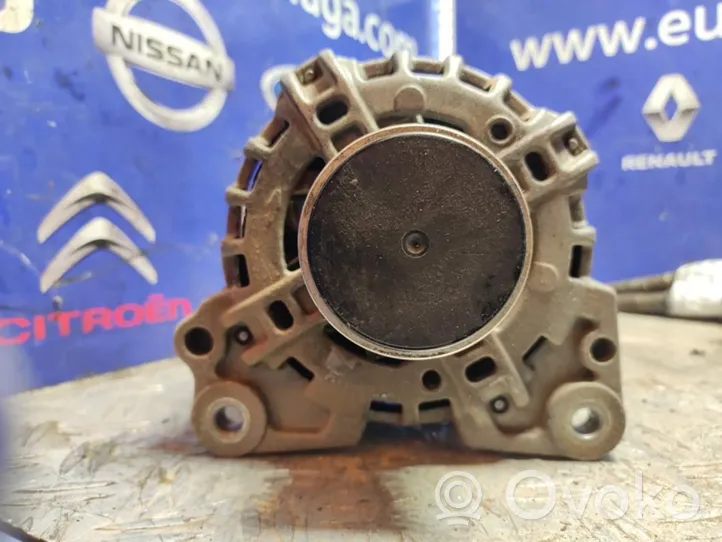 Volkswagen PASSAT Alternator 03L903023G