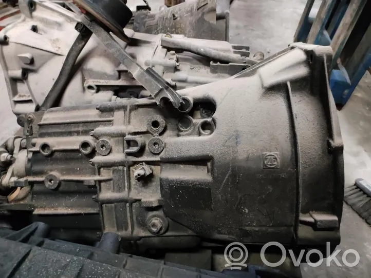 BMW 3 E46 Mechaninė 5 pavarų dėžė 1065401045