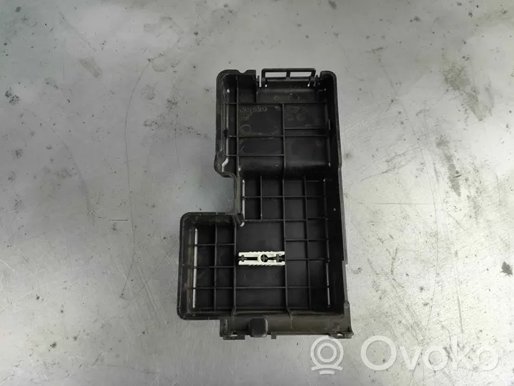 Volvo XC60 Couvercle de boîte à fusibles 31676133