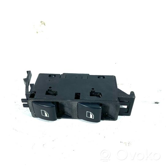 BMW 3 E46 Interruptor de la ventanilla de ventilación 61318381514