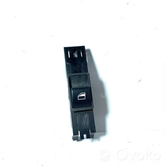 BMW 3 E46 Electric window control switch 61318381510