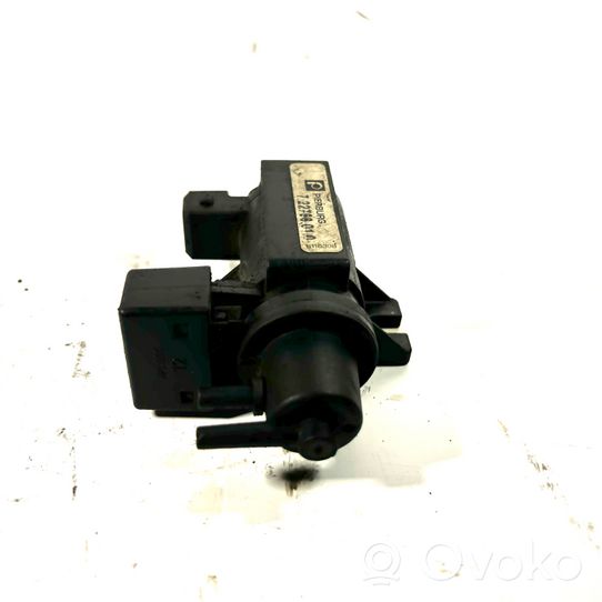 BMW 5 E39 Vacuum valve 7227960