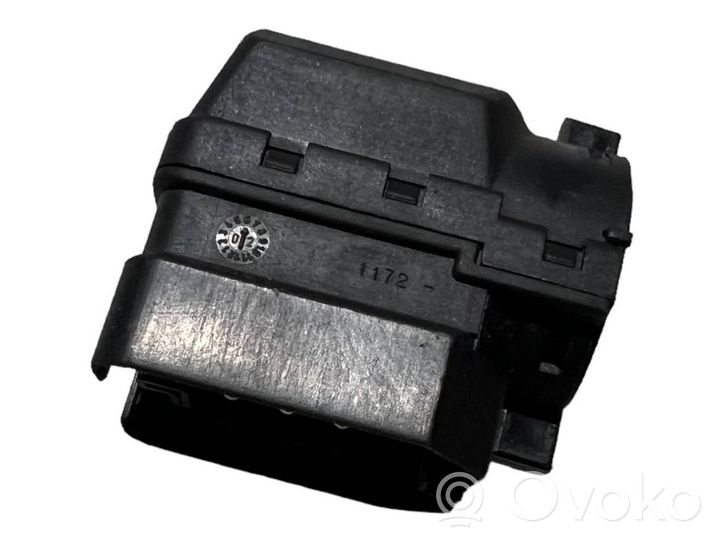 BMW 5 E39 Ignition lock contact 6901961