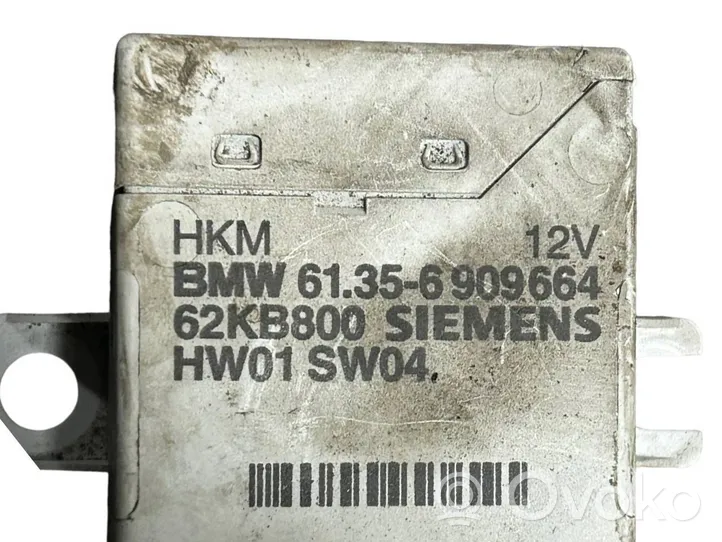 BMW 5 E39 Apdaila galinio dangčio 8259917