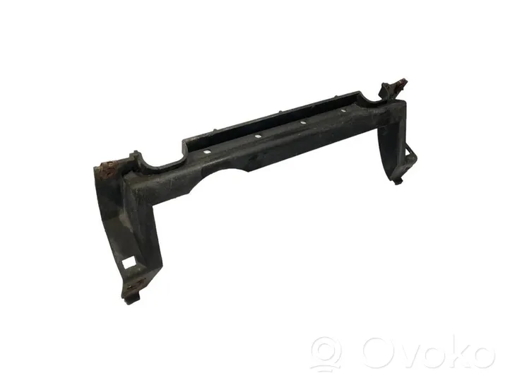 BMW 5 E39 Support de pare-chocs arrière 7901487