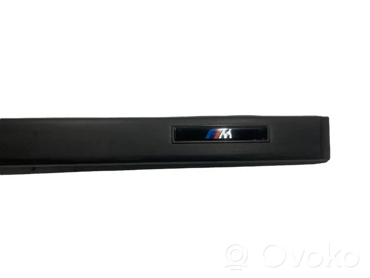 BMW 3 E36 Moulure de porte avant 2251379