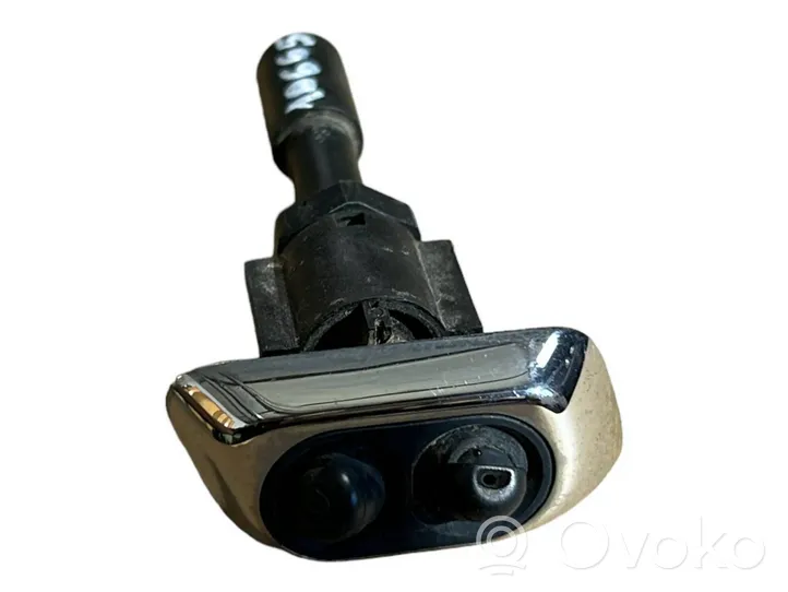 BMW 7 E38 Headlight washer spray nozzle 