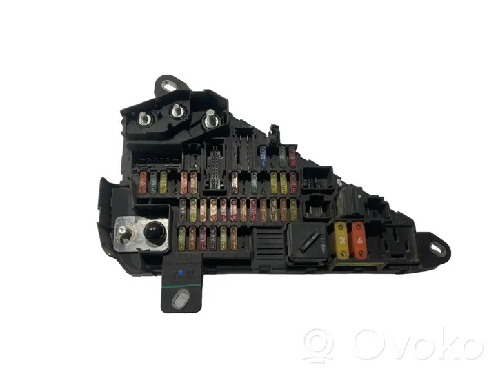 BMW 5 E60 E61 Set scatola dei fusibili 6906588