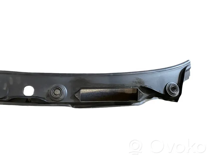 BMW 3 E90 E91 Rivestimento del tergicristallo 15677210