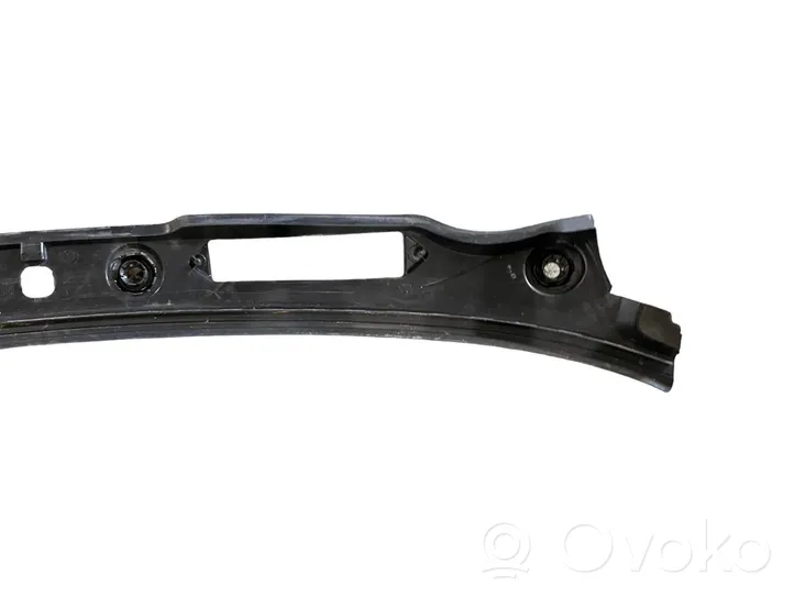 BMW 3 E90 E91 Wiper trim 15677210