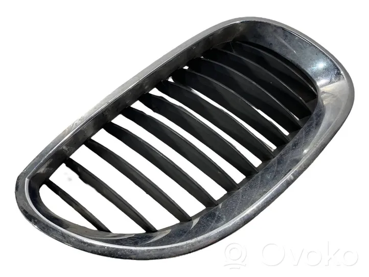 BMW 5 E60 E61 Grille de calandre avant 7027066