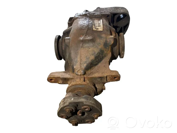 BMW 3 E90 E91 Rear differential 7598855