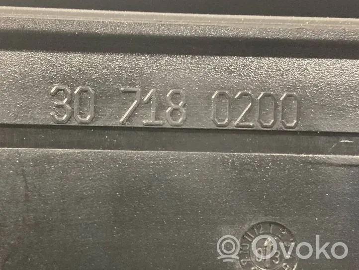 BMW 3 E46 Vano portaoggetti 8202188