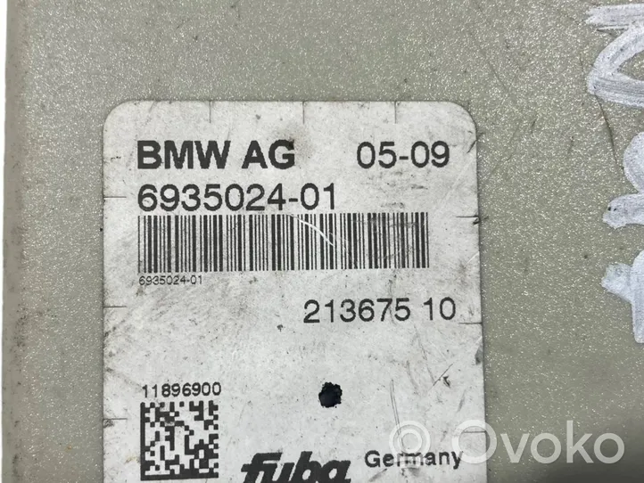 BMW 5 E60 E61 Amplificatore antenna 6935024
