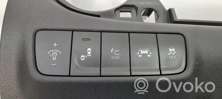Hyundai Kona I Zestaw przełączników i przycisków 84780J9000