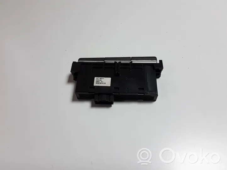 Toyota Sienna XL30 III Interruttore/pulsante di controllo multifunzione 8497708010