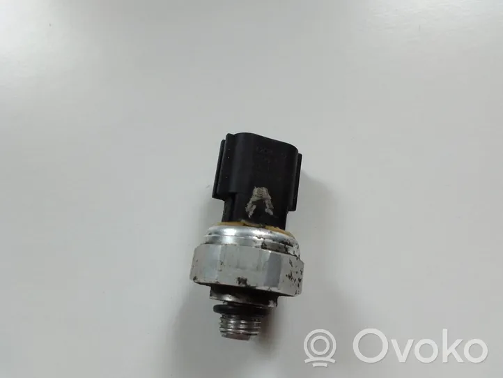 Hyundai i40 Air conditioning (A/C) pressure sensor 42CP812